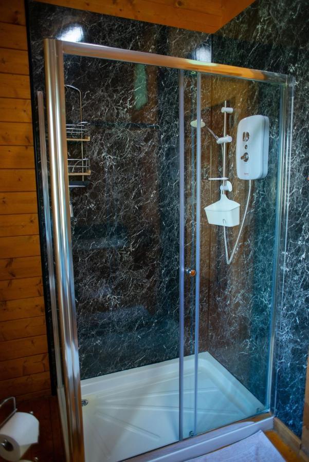 George Cabin - Log Cabin In Wales With Hot Tub Newtown  Exteriér fotografie